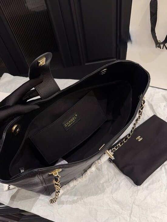 Luxury CC 24P Large Caviar Shopping Tote w/ Pouch - GHW - Picture 8 of 9